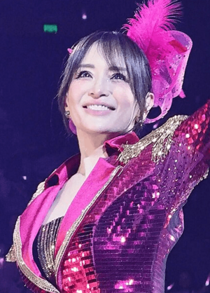 Ayumi Hamasaki 浜崎あゆみ (2024) (cropped).png