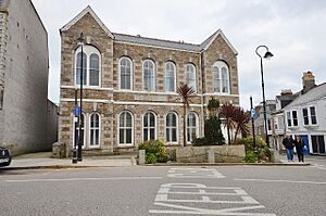 Camborne School of Mines - geograph.org.uk - 3866933.jpg