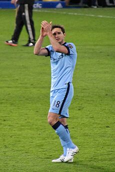 Chelsea 1 Man City 1 (16388187076)