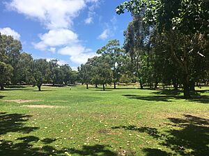Cliff Sadlier VC Memorial Park, Daglish, Western Australia, December 2021 25