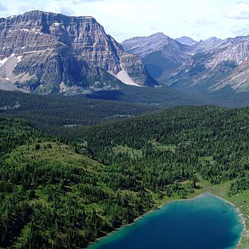 Elizabeth Lake with Mount Watson.jpg
