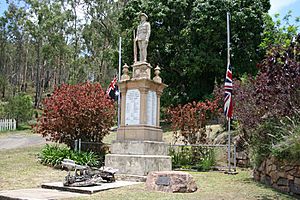 Herberton War Memorial, 2011.jpg