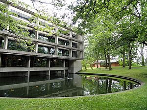 Margaret Clapp Library - Wellesley College - DSC09638