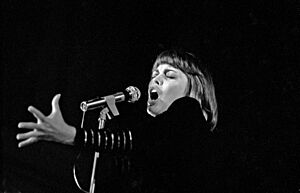 Mireille Mathieu Hamburg 1971 001