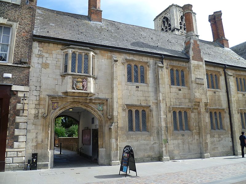 Old Crypt School, Gloucester 03