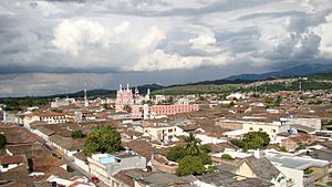 Panorámica de Guadalajara de Buga (002)