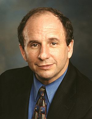 Paul Wellstone, official Senate photo portrait.jpg