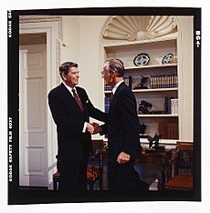 President Ronald Reagan shaking hands with Senator Slade Gorton