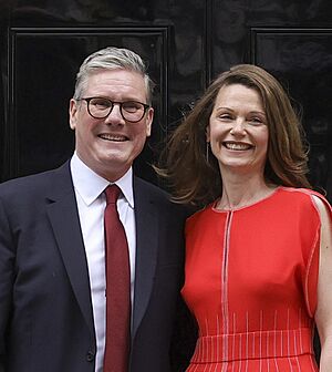 Prime Minister Sir Keir Starmer arrives at 10 Downing Street (2) (53837066630) (cropped)