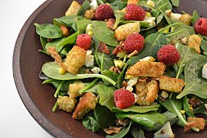 Spinach Salad with Raspberries