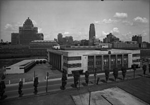 Toronto Postal delivery Building 1944