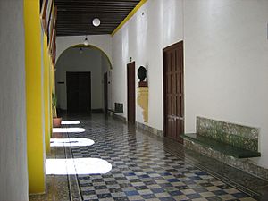 Vasconcelos en el Instituto Campechano - busto