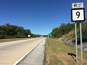 2016-09-27 13 01 46 View west along West Virginia State Route 9 between U.S. Route 340 and 5th Avenue in Ranson, Jefferson County, West Virginia