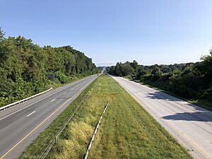 2022-09-15 09 56 12 View north along U.S. Route 1 (Kennett-Oxford Bypass) from the overpass for Forge Road in East Nottingham Township, Chester County, Pennsylvania