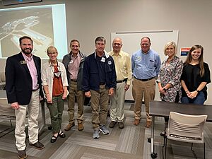 Barry Moore visits Auburn Agriculture, Auburn, Alabama (2021-09-16) 02