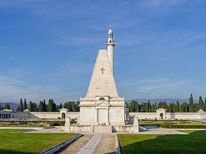 Cimitero Vantiniano monumento Giovanni Battista Bossini a Brescia