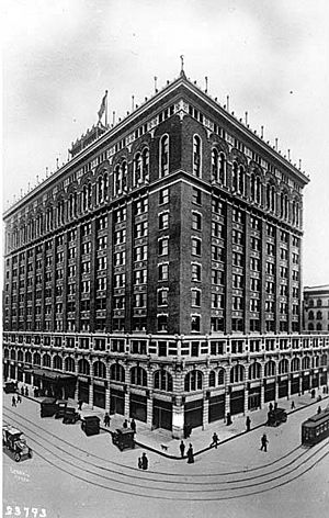 Davenport Hotel, Sprague Ave and Lincoln, Spokane, 1916 (CURTIS 428)