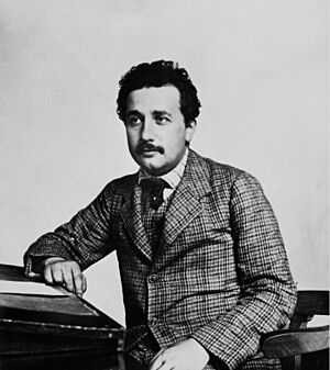 Einstein patentoffice full (cropped)