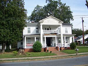 House on S Philpot Street (South Philpot Street Historic District) Cedartown