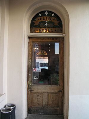 Olive Hotel, Miles City (478583118)