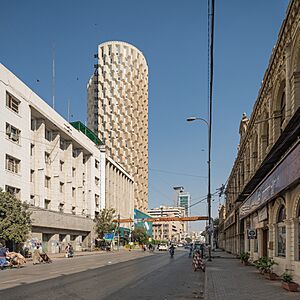 PK Karachi asv2020-02 img22 Chundrigar Road