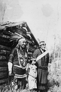 Photograph of Chief Medicine Man of Chippewa Indians Axel Pasey with His Family - NARA - 2128360