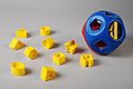 Plastic vormenstoof of puzzelbal van “Tupperware Toy”, objectnr 83212