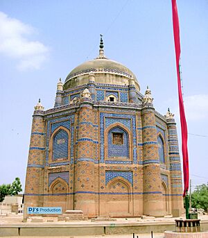 Tomb of Shah Ali Akbar 01