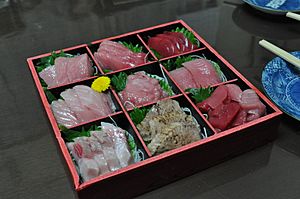Various tuna sashimi