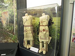 Wampanoag clothing