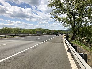2019-05-15 14 21 02 View west along Interstate 80 and north along U.S. Route 206 just northwest of Exit 26 in Netcong, Morris County, New Jersey