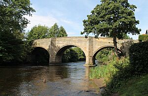 Baslow road bridge over river Derwent (geograph 3125886)