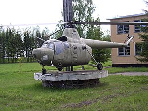 Belarus-Vitsebsk-Aeroclub-Mi-1-3.jpg