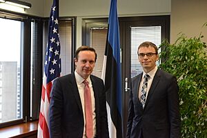 Chris Murphy and Sven Mikser (37165237034)