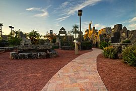 Coral Castle Walk