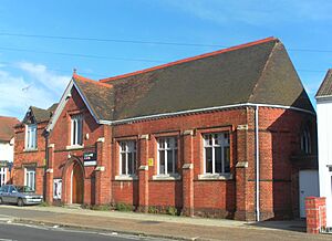 Former Newland Road Mission Church (Foresters' Hall), Newland Road, Worthing (August 2012) (2)