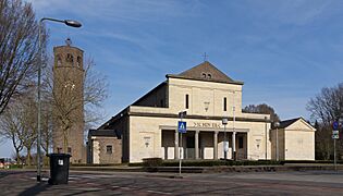 Gennep, de Sint Martinuskerk foto3 2016-03-26 15.40