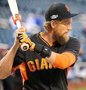 Giants outfielder Hunter Pence works out before the 2016 NL Wild Card Game