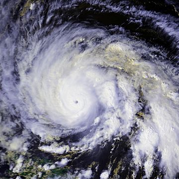A view of Hurricane Gloria from Space on September 25. The intense storm features a small eye and large convective bands.