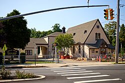 Great Neck Village High School, Aug 29 2022.jpg