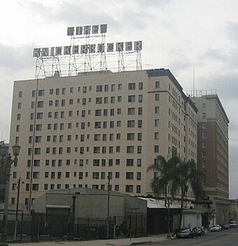 KnickerbockerHotel Dec2006.jpg