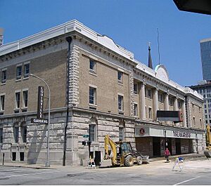 Louisville Gardens roadwork