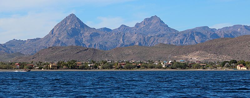Image: Montañas de Loreto, Baja California Sur (cropped)