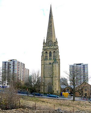 St Stephen's Church, Brunel Street and Cruddas Park flats - geograph.org.uk - 1748341