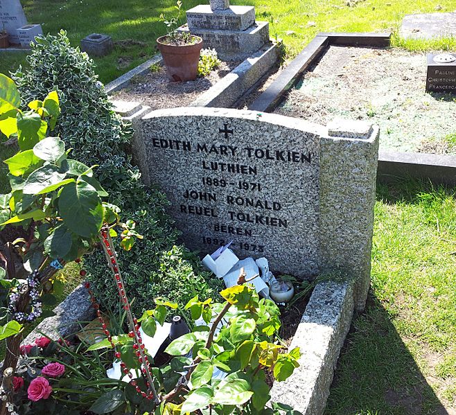 Image: Tolkien's grave, Wolvercote Cemetery