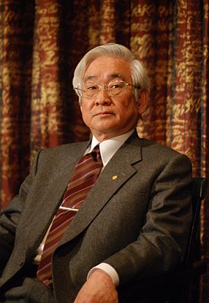 Toshihide Masukawa-press conference Dec 07th, 2008-2.jpg