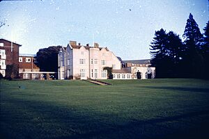 1159 - WYE WITHERSDANE HALL OLD HOUSE ACROSS LAWN FROM HOLLANDS FIELD AND CEAS