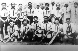 1952- Helsinki Olympic Gold Medal winning team with Prime Minister Jawaharlal Nehru