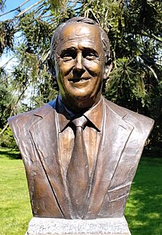 Bust of Malcolm Turnbull