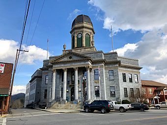 Cherokee County Courthouse, Murphy, NC (46644656352).jpg